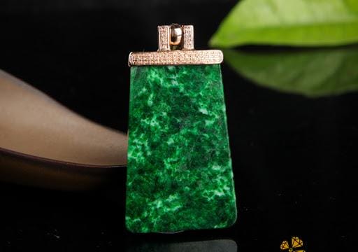 Mặt Dây Vô Sự Bài - Nguồn Gốc Ý Nghĩa Và Tác Dụng