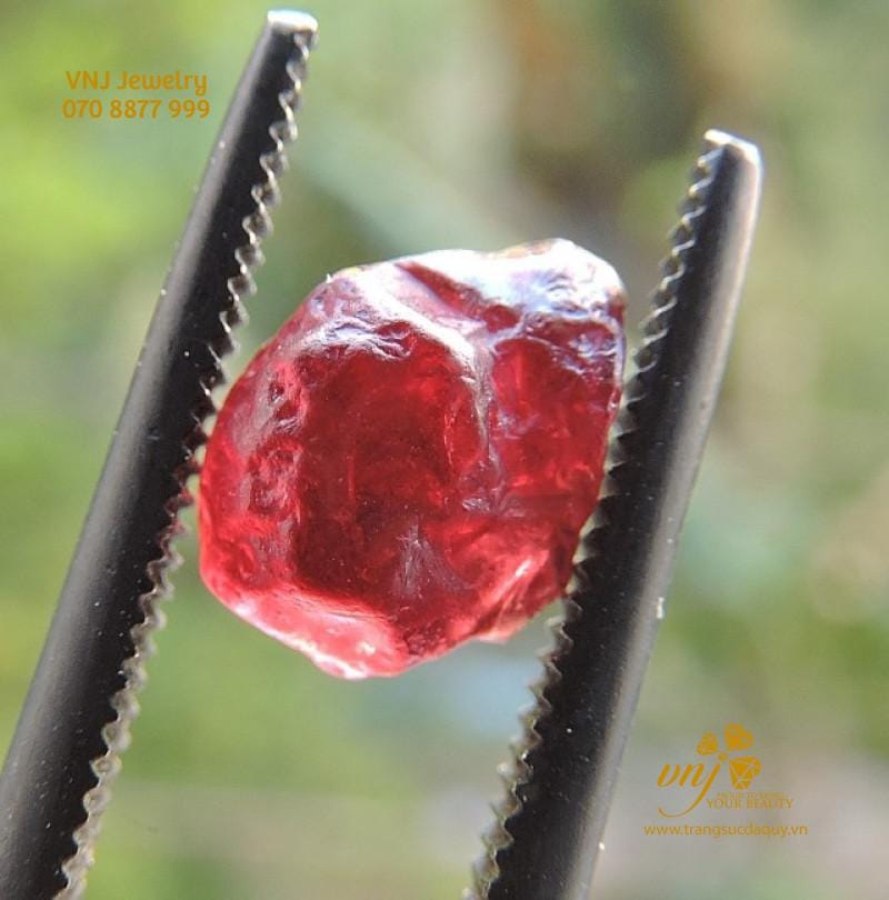 Pyrope Garnet 1 Loại Đá Quý Màu Đỏ Rực Rỡ