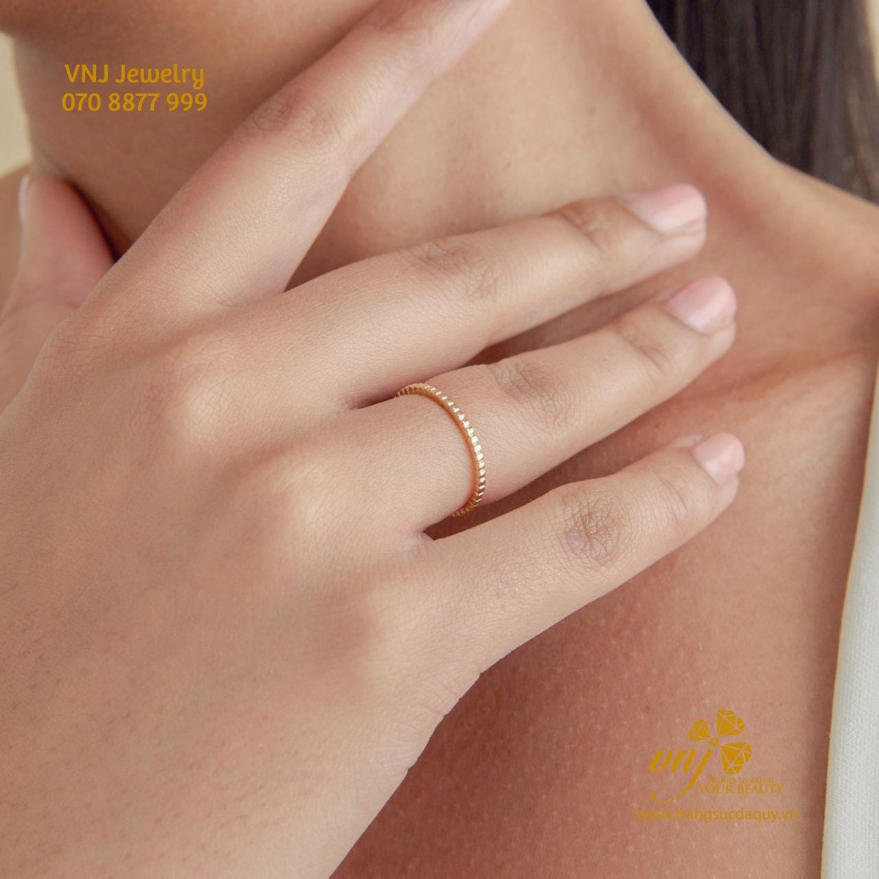Nhẫn Ridged Band NWV1