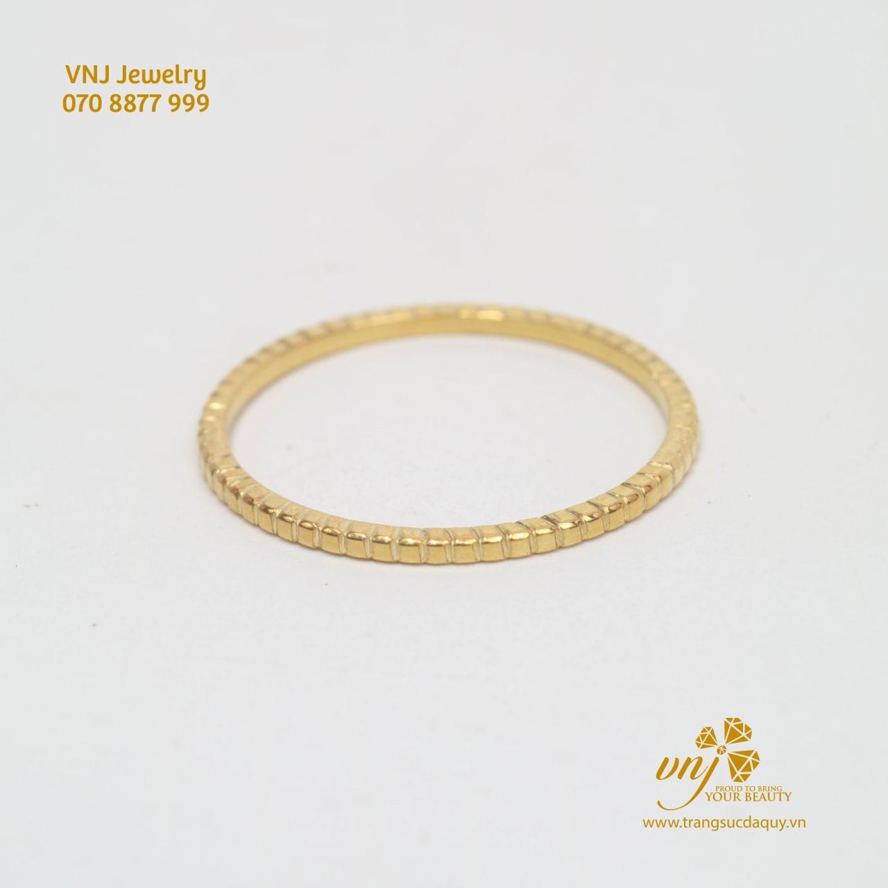 Nhẫn Ridged Band NWV1