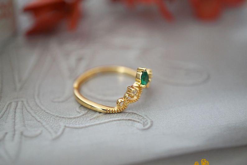 Nhẫn Đá Tiny Emerald NWE13