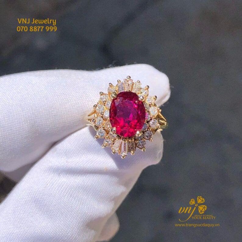 Nhẫn Halo Ruby Thiên Nhiên NWR21