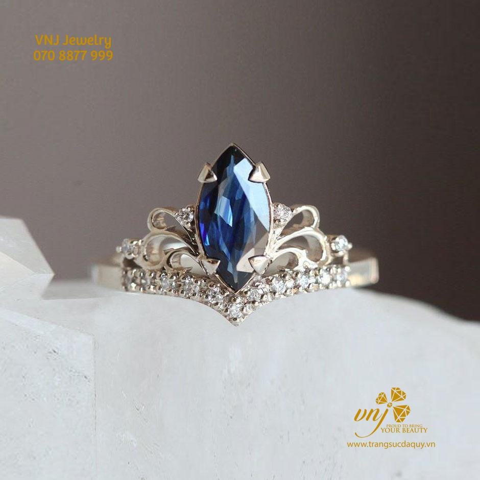 Nhẫn Vương Miện Sapphire Marquise NWS49