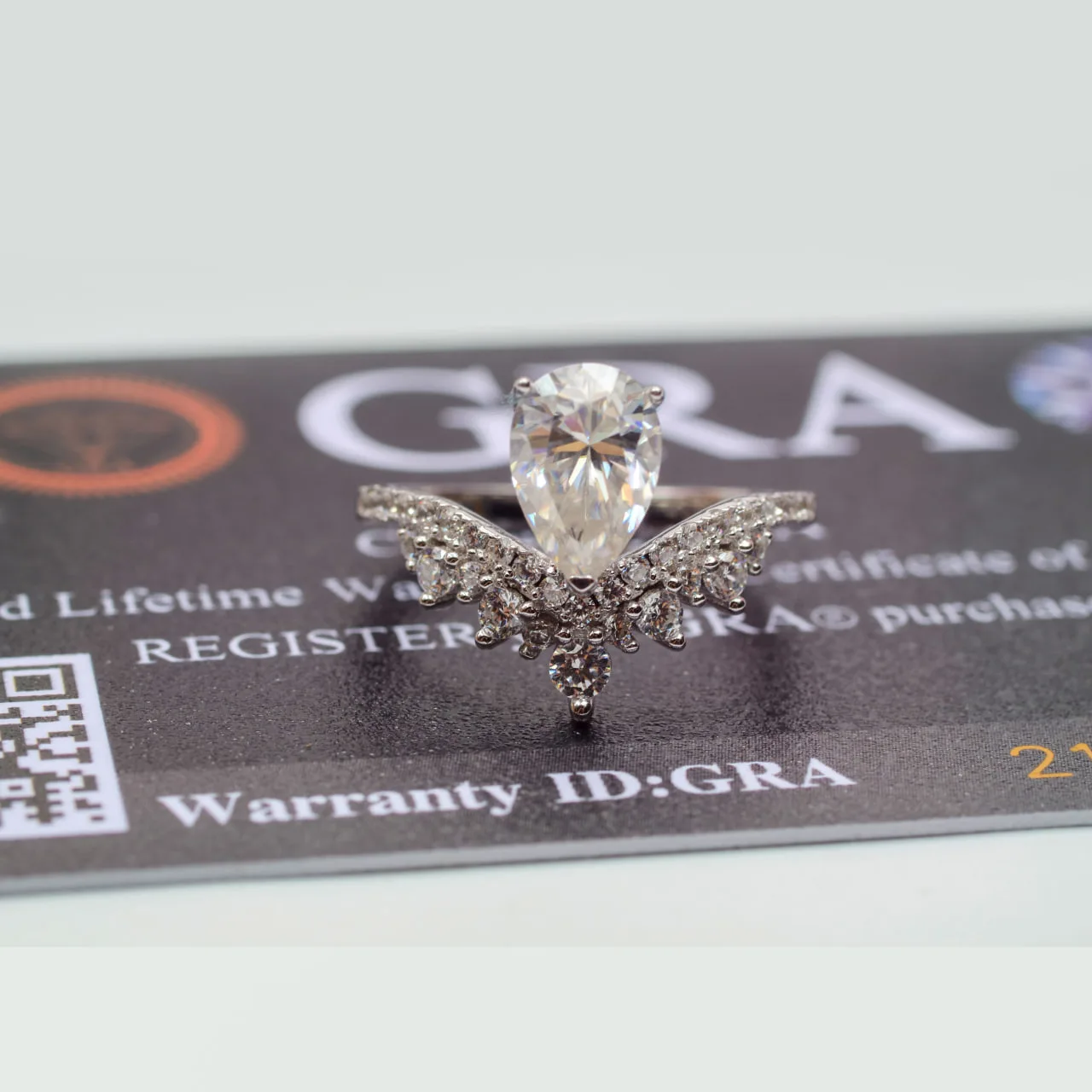 Nhẫn Wedding Vương Miện Nữ Hoàng Cao Cấp Nwm3
