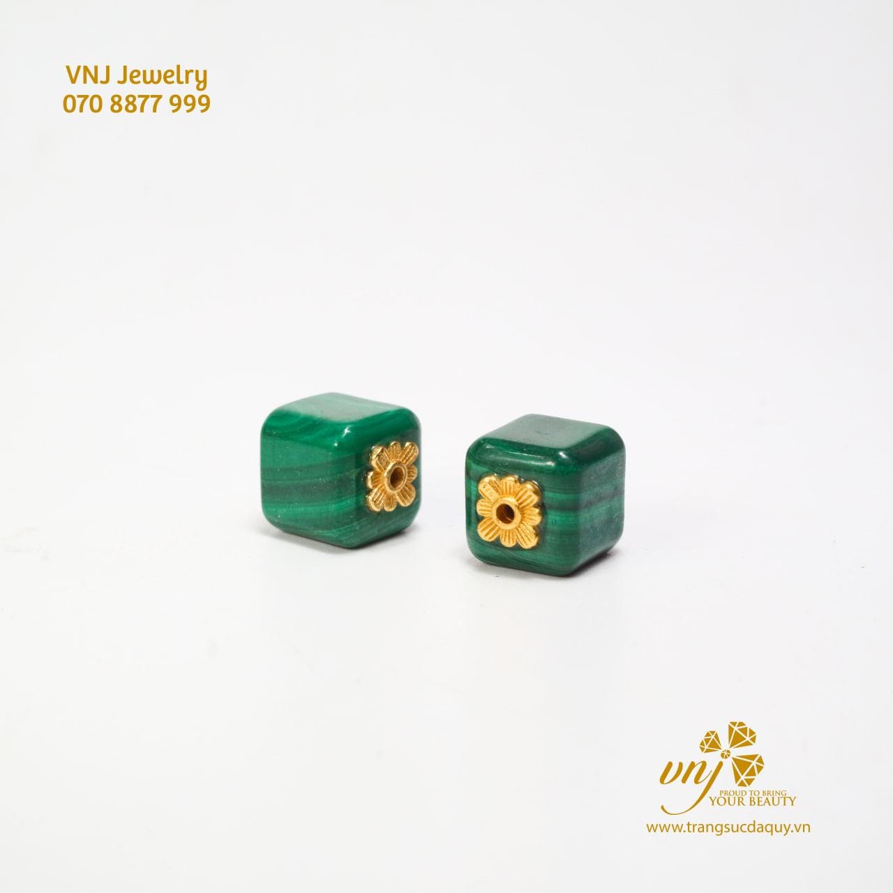 Charm Đá Lông Công (Malachite) Lu Thống NWML1