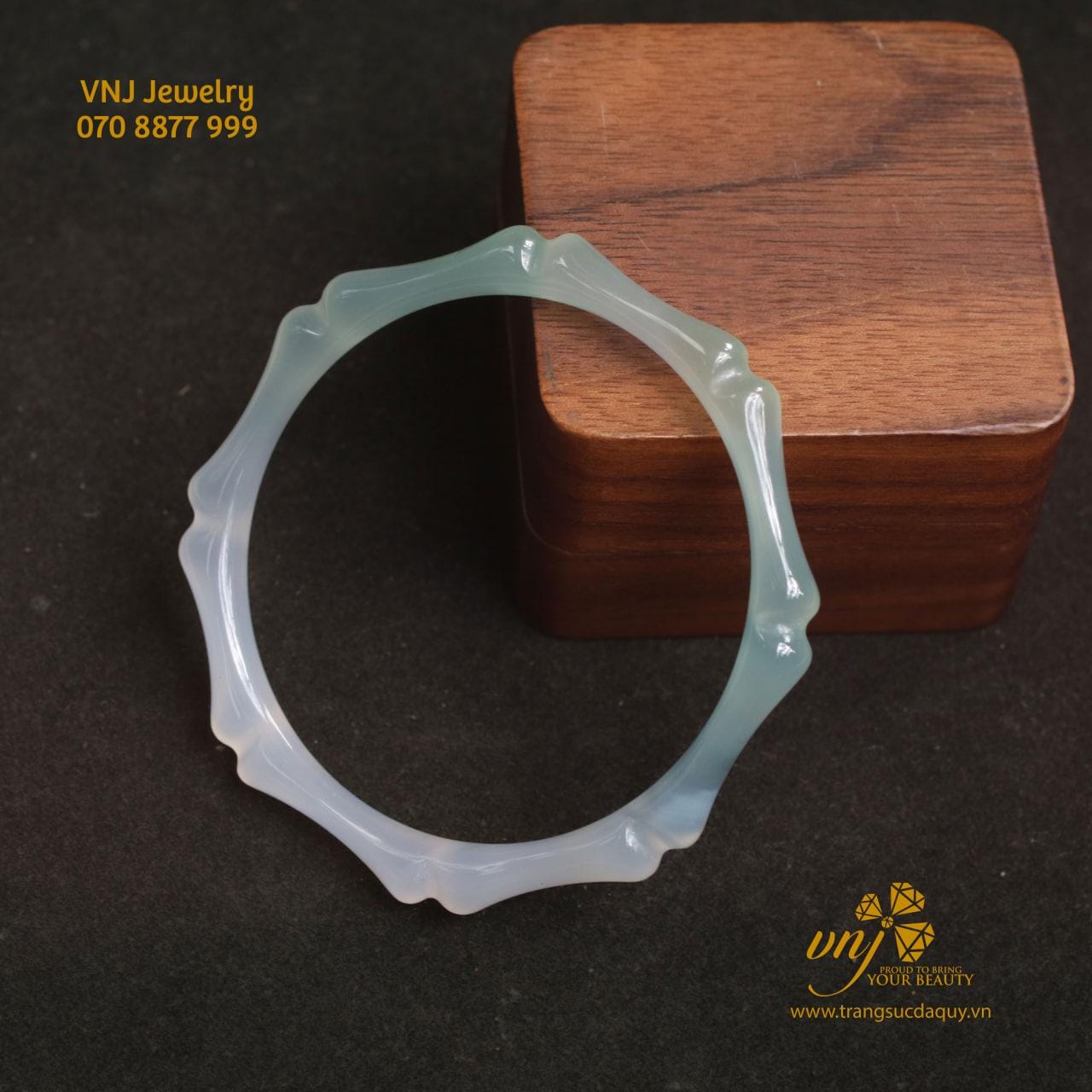 Vòng Tay Chalcedony Đốt Trúc Nguyên Khối VKMN9
