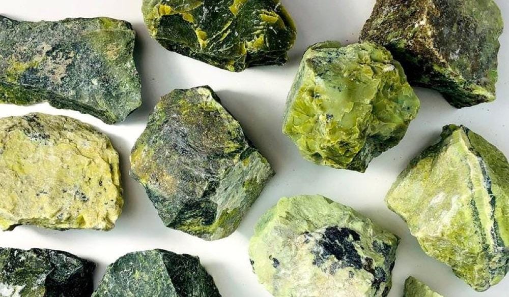 Đá Serpentine Nguồn Gốc Tính Chất Và Công Dụng