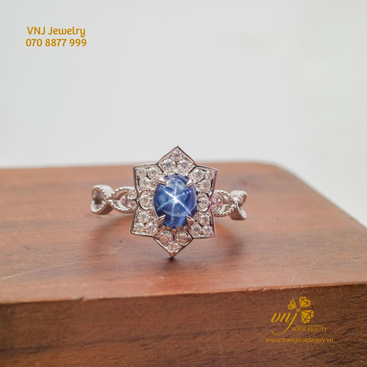 Nhẫn Sapphire Sao