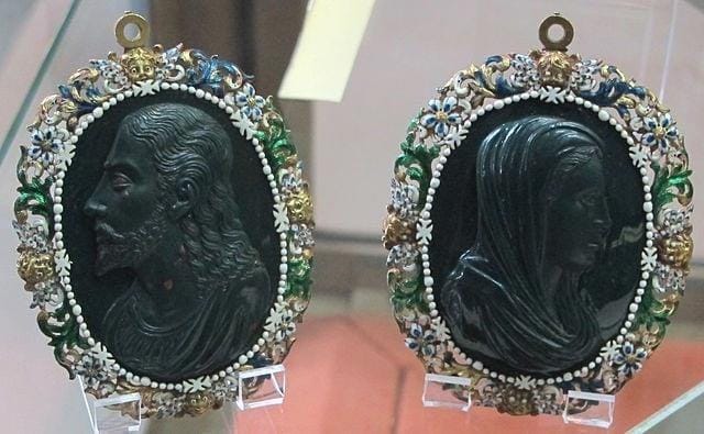 Đá Heliotrope (bloodstone) 6 Điều Thú Vị Về Lịch Sử Và Công Dụng