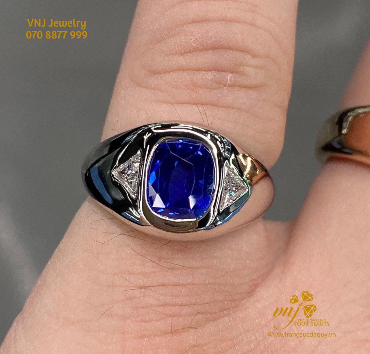 Nhẫn Sapphire Xanh Thiên Nhiên