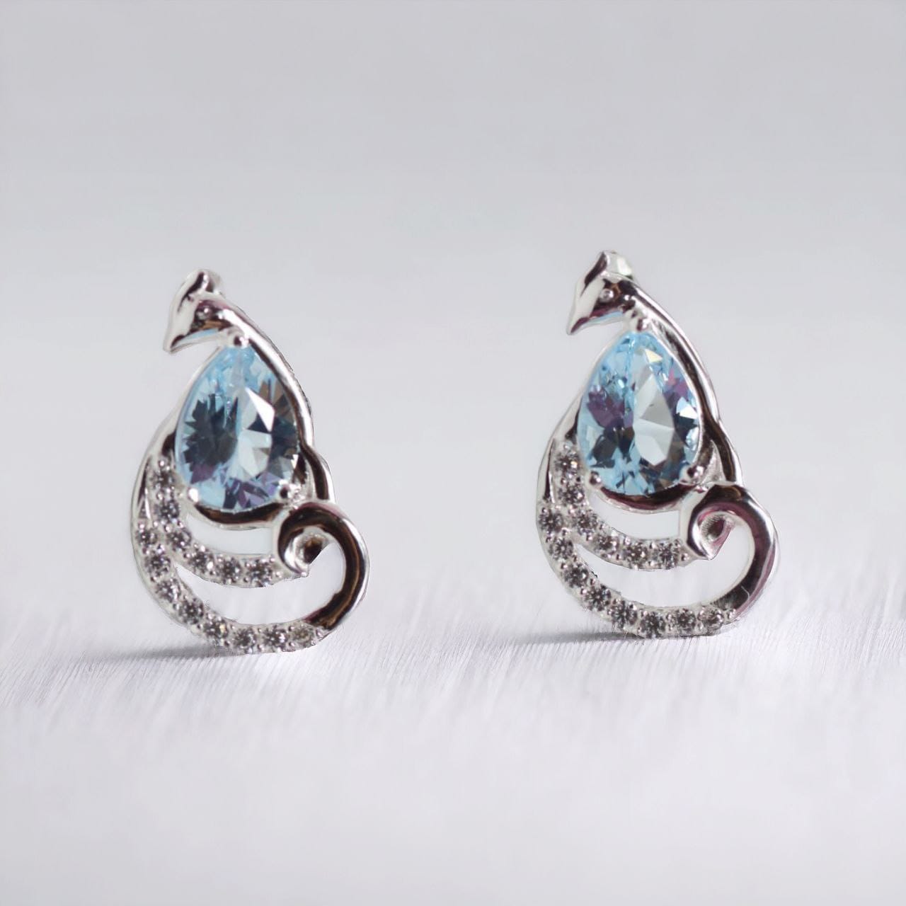 Bông Tai Thiên Nga Đá Topaz Btt12