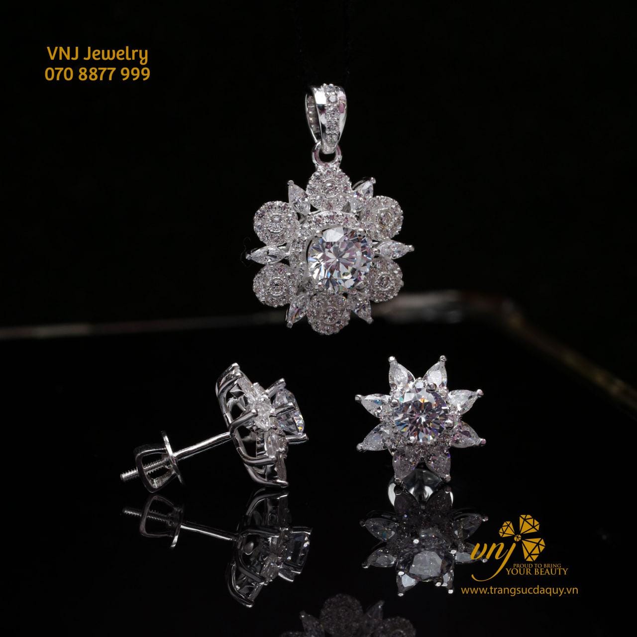 Bộ Trang Sức Kim Cương Ngôi Sao
