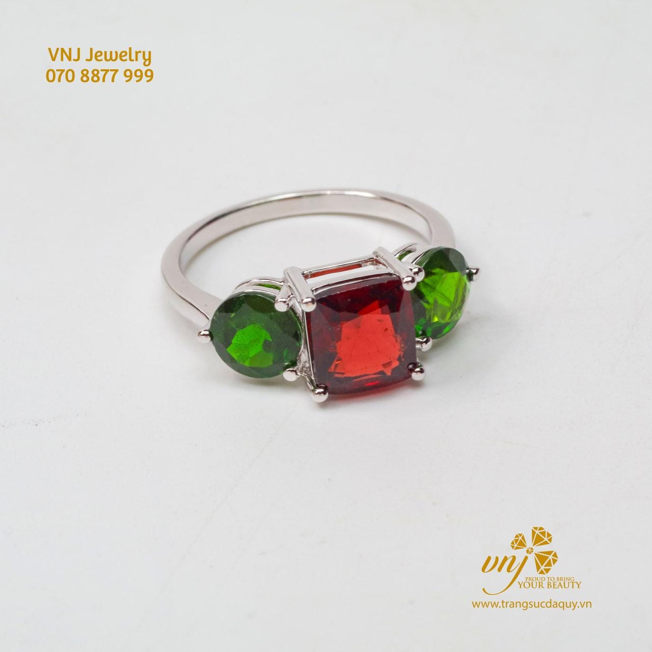 Nhẫn Garnet Xanh Mix Garnet đỏ.