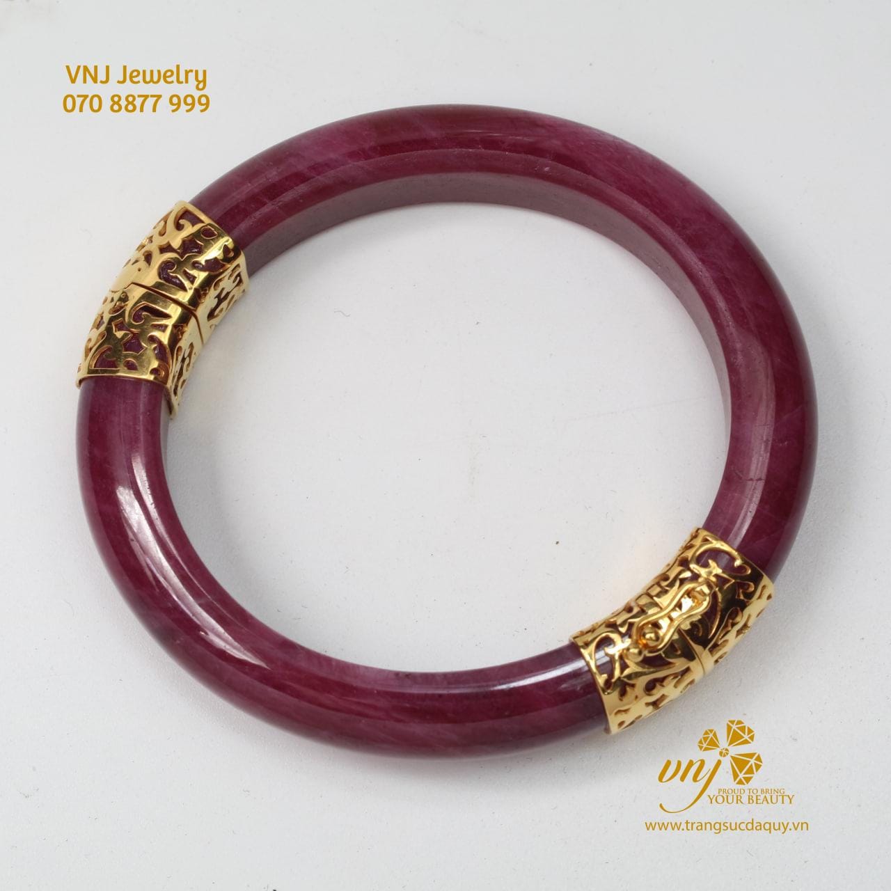 Vòng Ngọc Bị Bể Hoặc Quá Chật Phải Làm Sao? 2 Giải Pháp Hữu Ích Cho Bạn