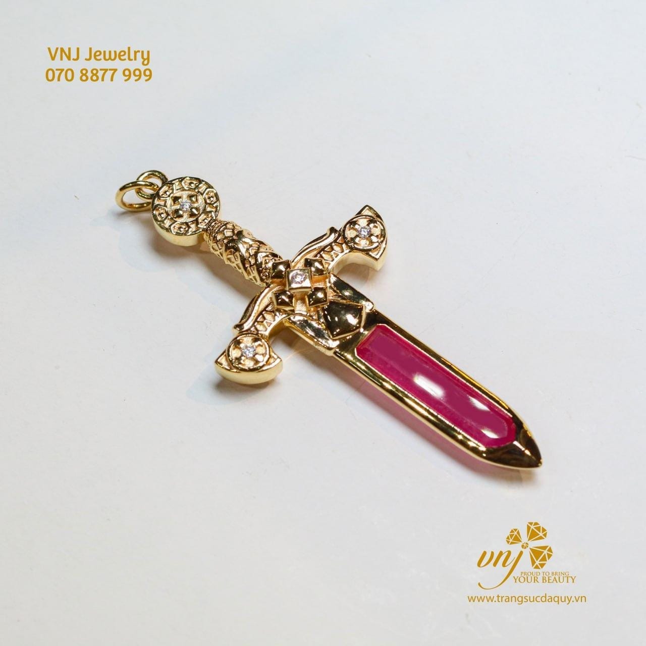 Mặt Dây Chuyền Kiếm Ruby Tinh Thể