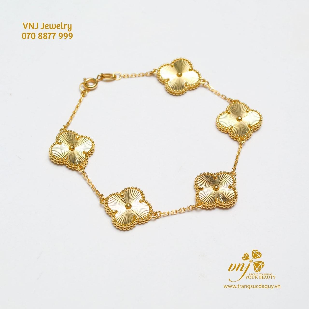 Vòng Tay Cỏ 4 Lá Vàng