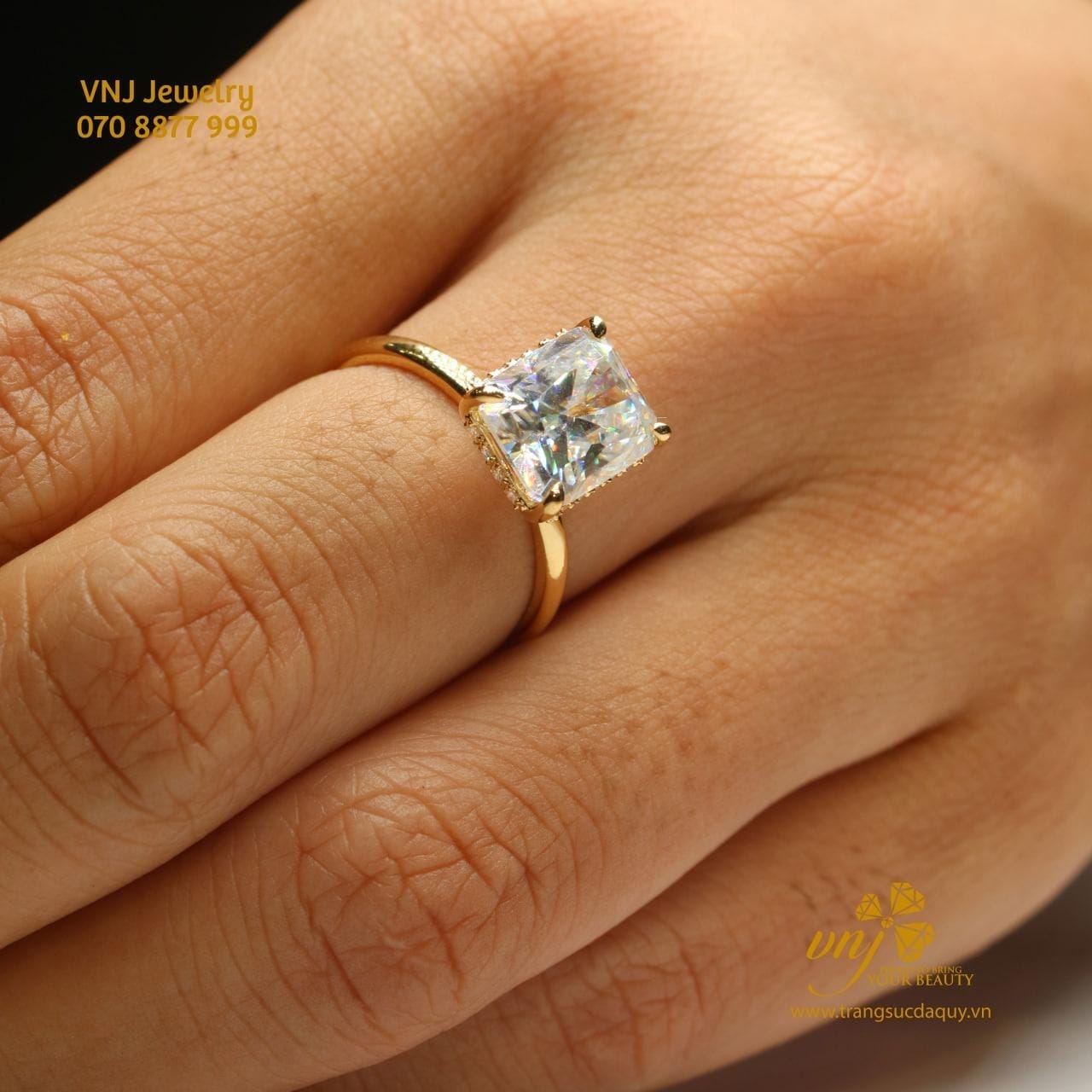 Nhẫn Moissanite Radial