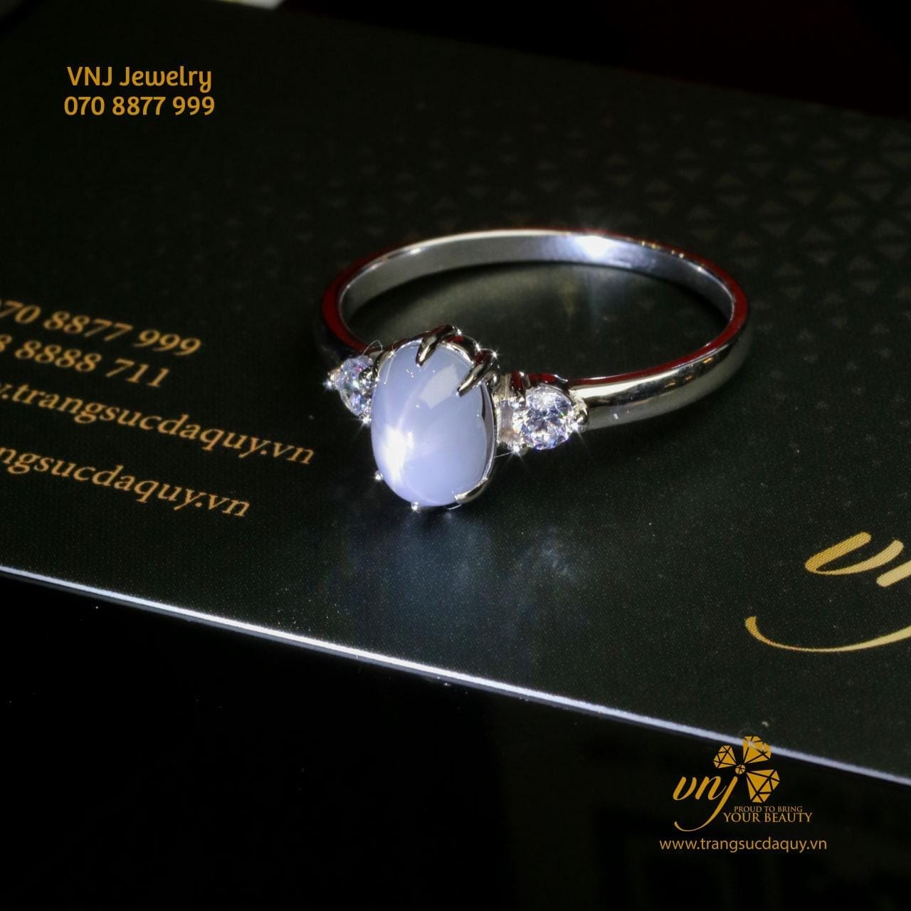 Nhẫn Nữ Đá Sapphire Sao