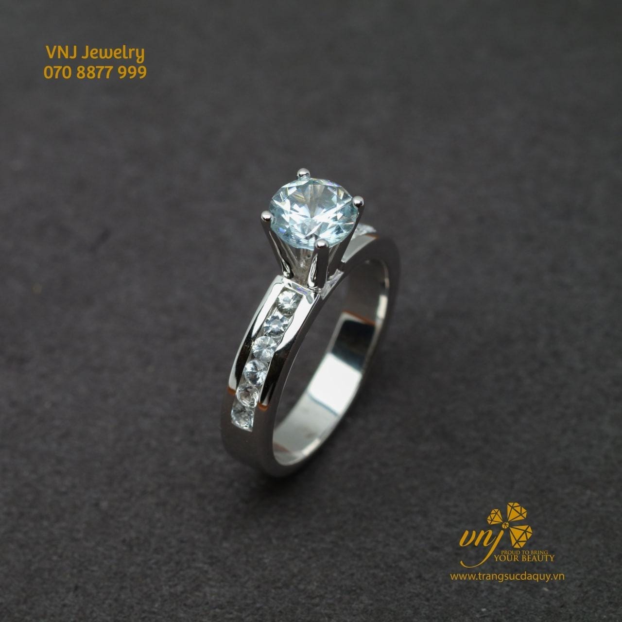 Nhẫn Topaz Blue Thiên Nhiên NWT12