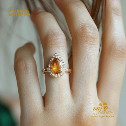 Imperial Topaz – Topaz Hoàng Gia: Biểu Tượng Quyền Lực Và Vẻ Đẹp Quý Tộc