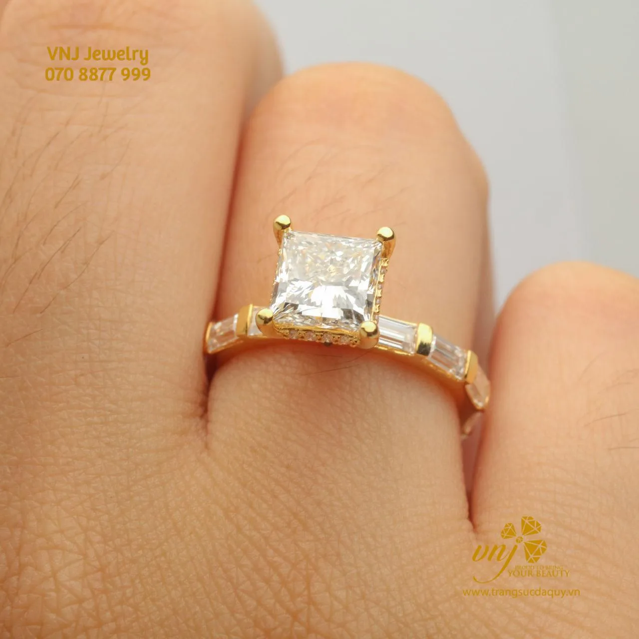 Nhẫn Kim Cương Princess Cut VNJ