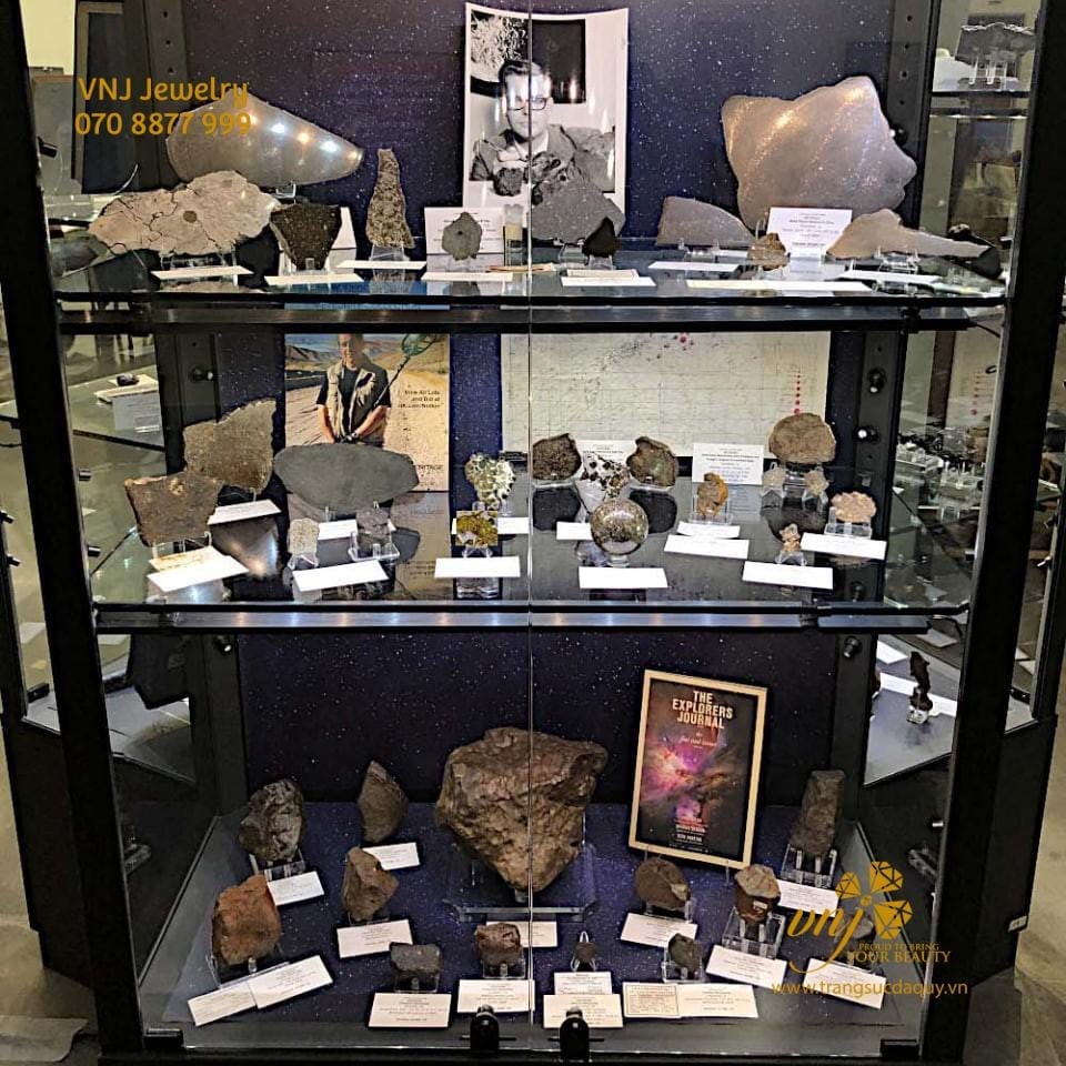 Meteorite Đá Thiên Thạch Đến Từ Vũ Trụ