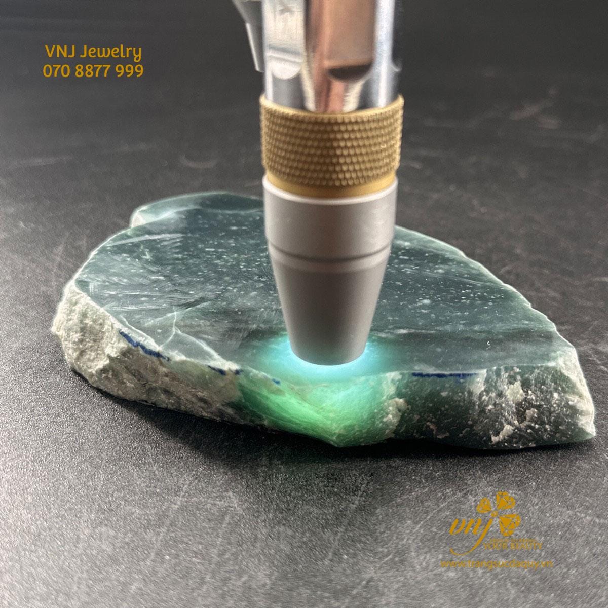 Ngọc Phỉ Thúy Guatemala cắt lát Yax Tun