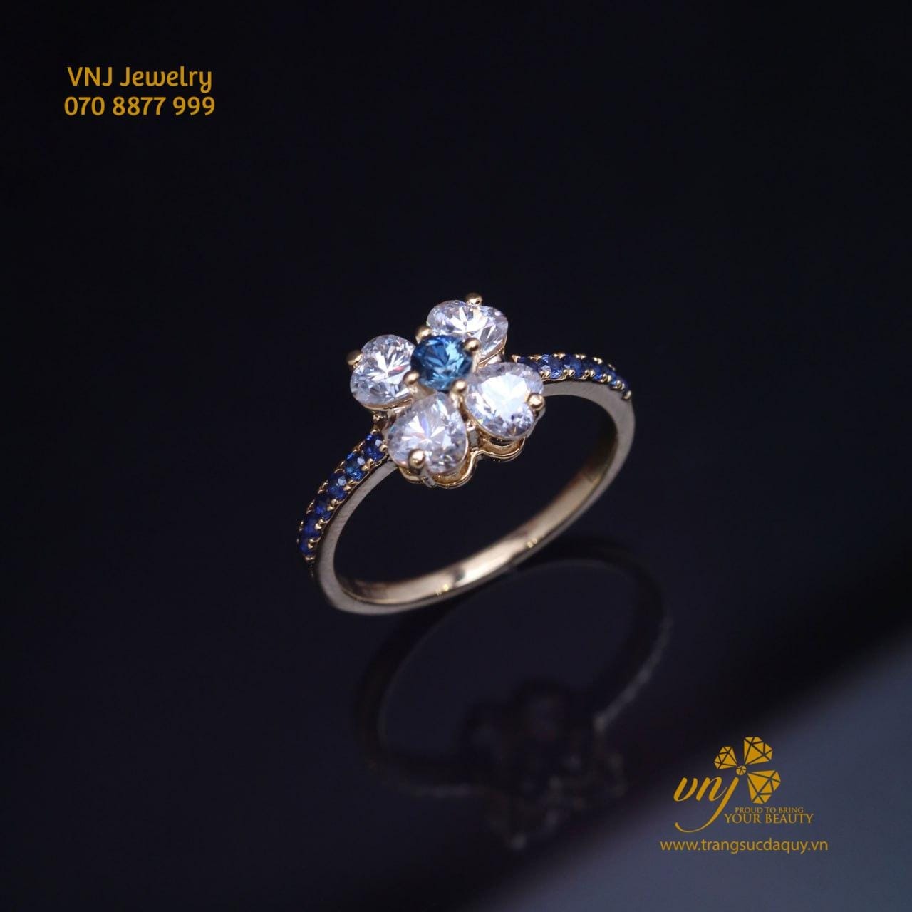 Nhẫn Hoa Sapphire Xanh NWS62