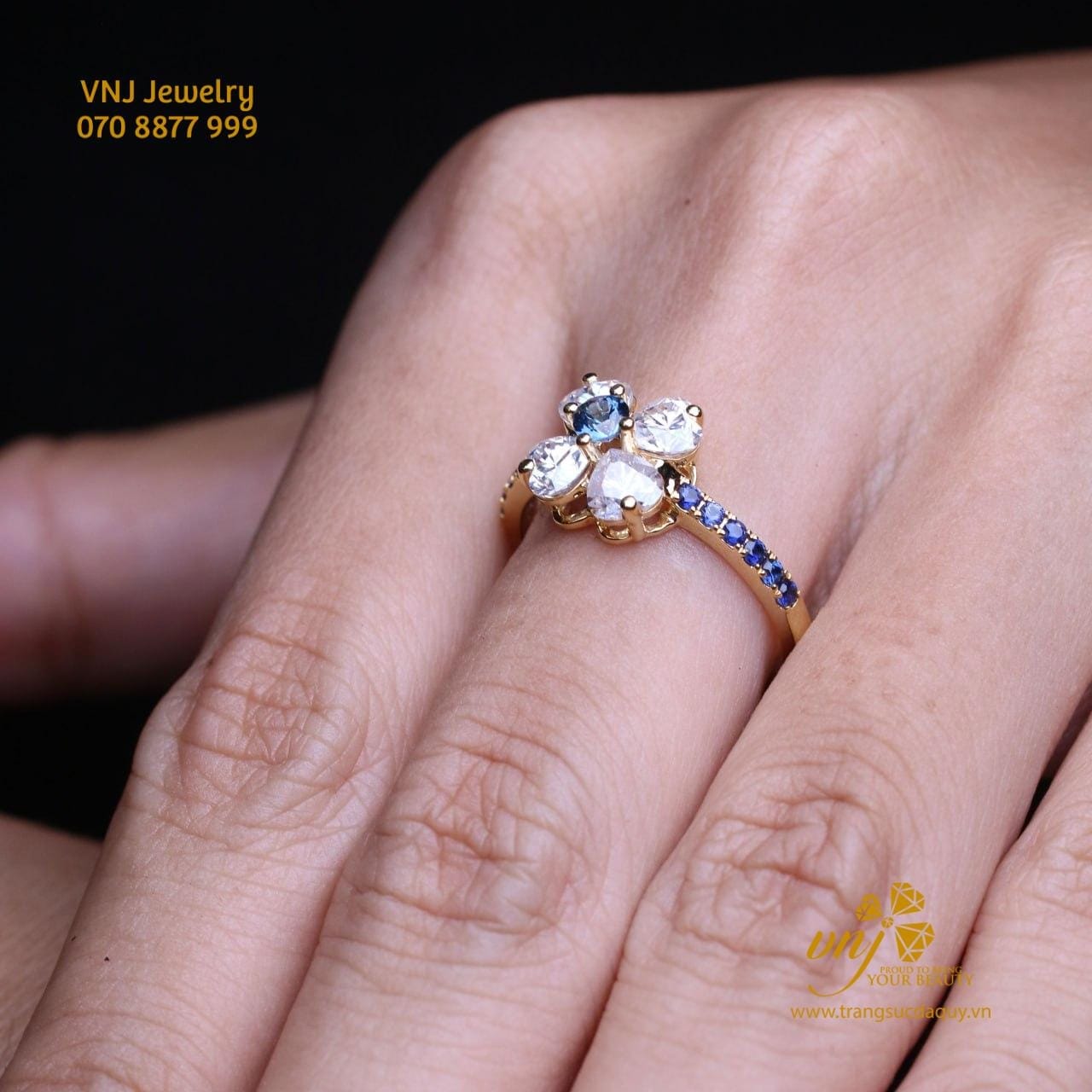 Nhẫn Hoa Sapphire Xanh NWS62