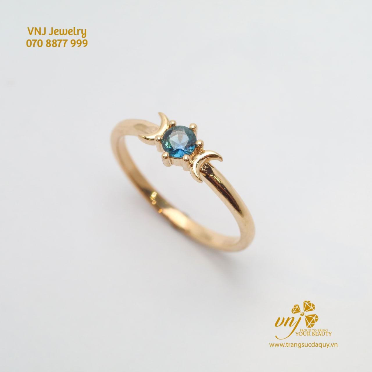 Nhẫn Tiny Sapphire Blue Tự Nhiên NWS66