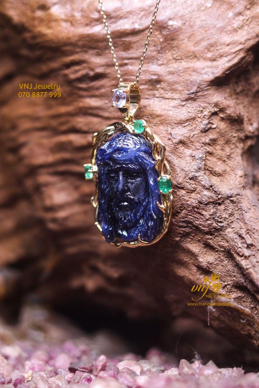 Mặt Dây Chuyền Chúa Jesus Đá Sapphire Emerald – MDTG14