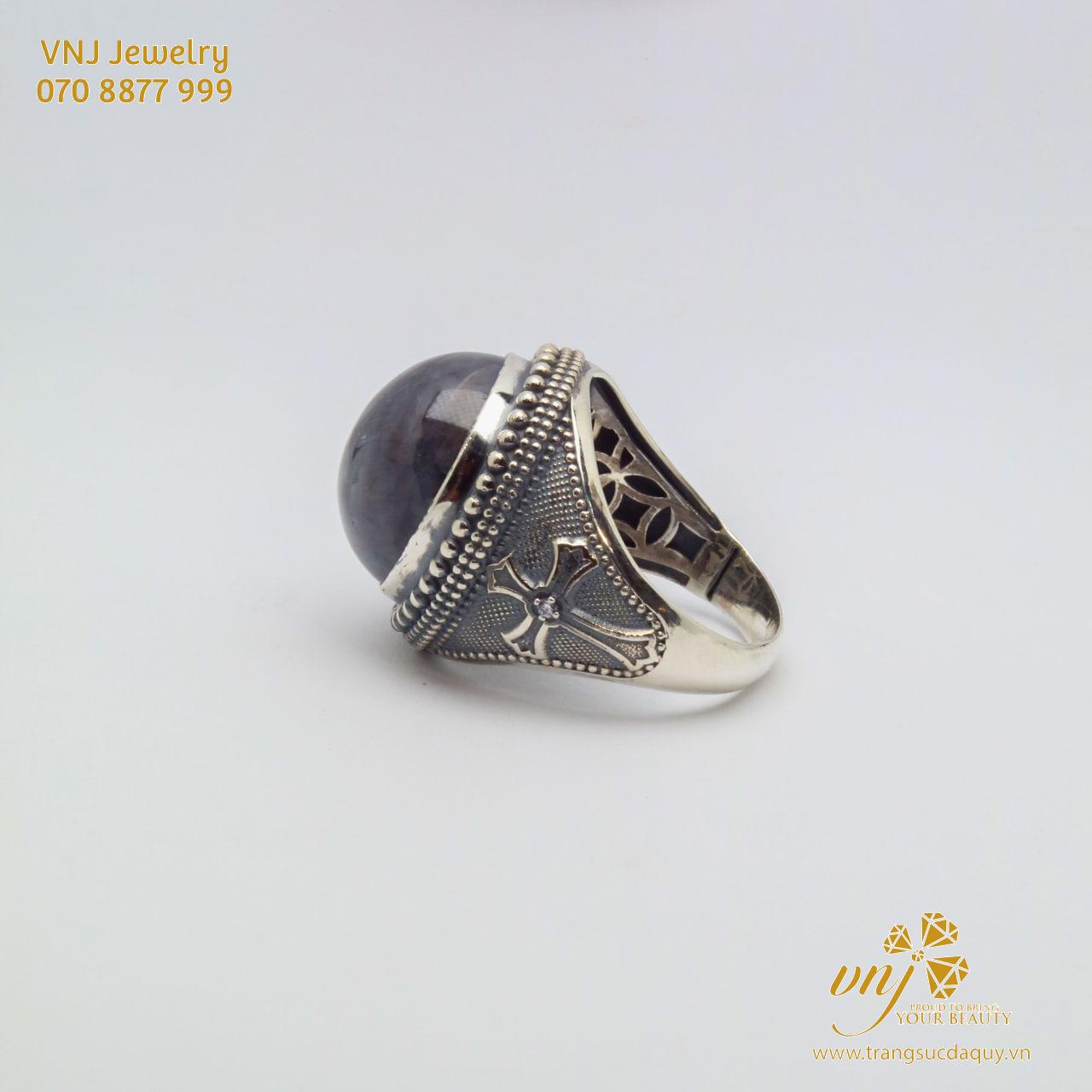 Nhẫn Sapphire