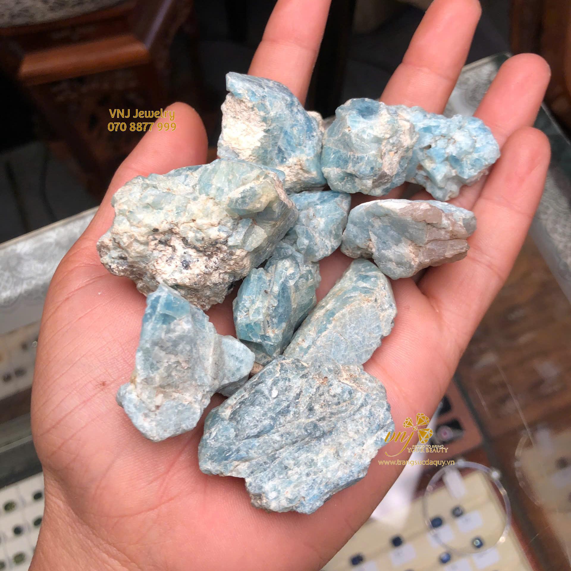 Đá Aquamarine Vụn Tự Nhiên (2)