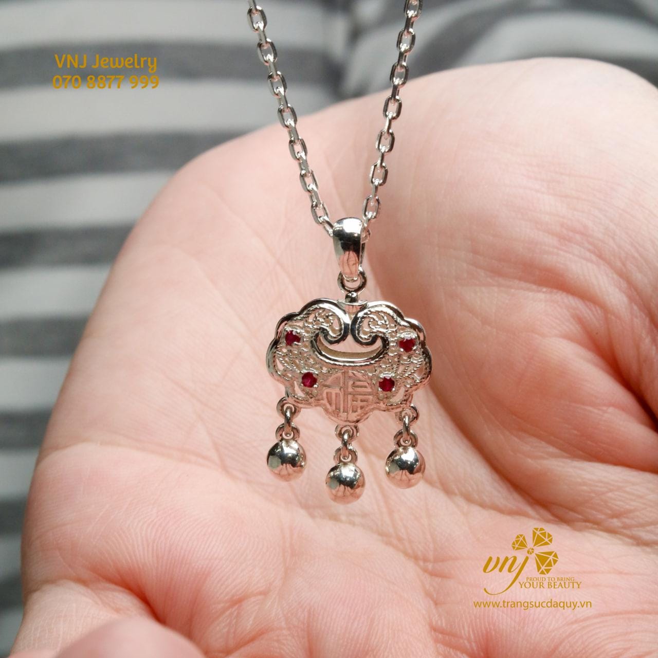 Khóa Trường Mệnh Đính Đá Quý Mg8 (3)