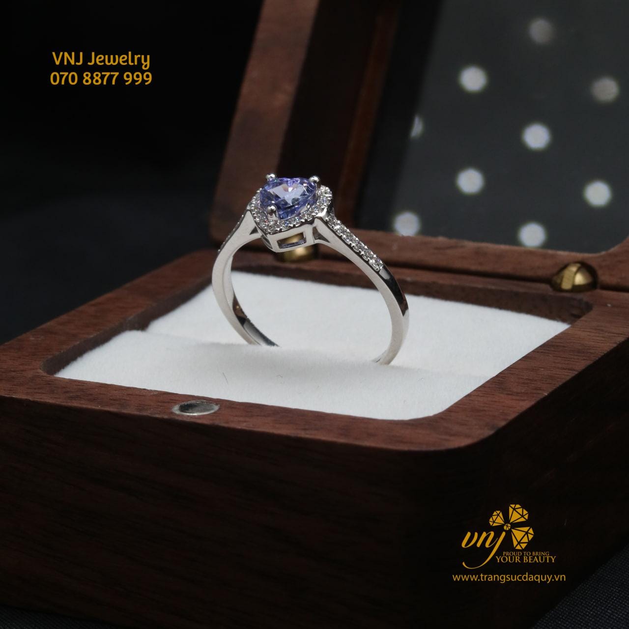 Nhẫn Tanzanite Tự Nhiên (3)
