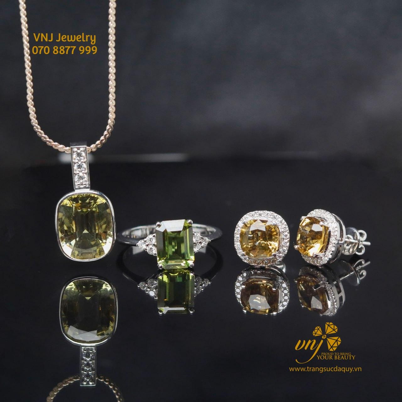 Bộ Trang Sức Đá Sapphire Vàng (4)