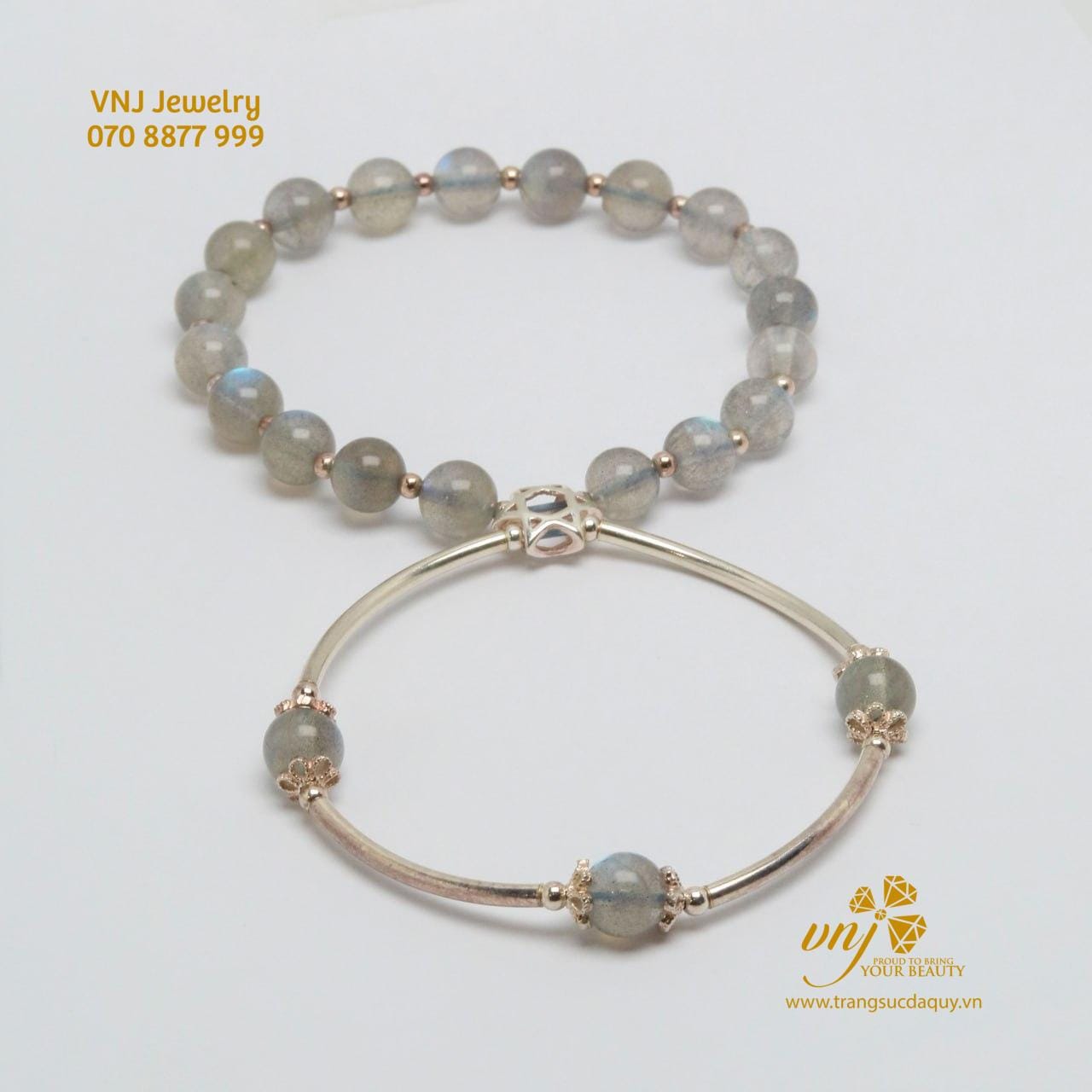 Vòng Charm đá Xà Cừ.