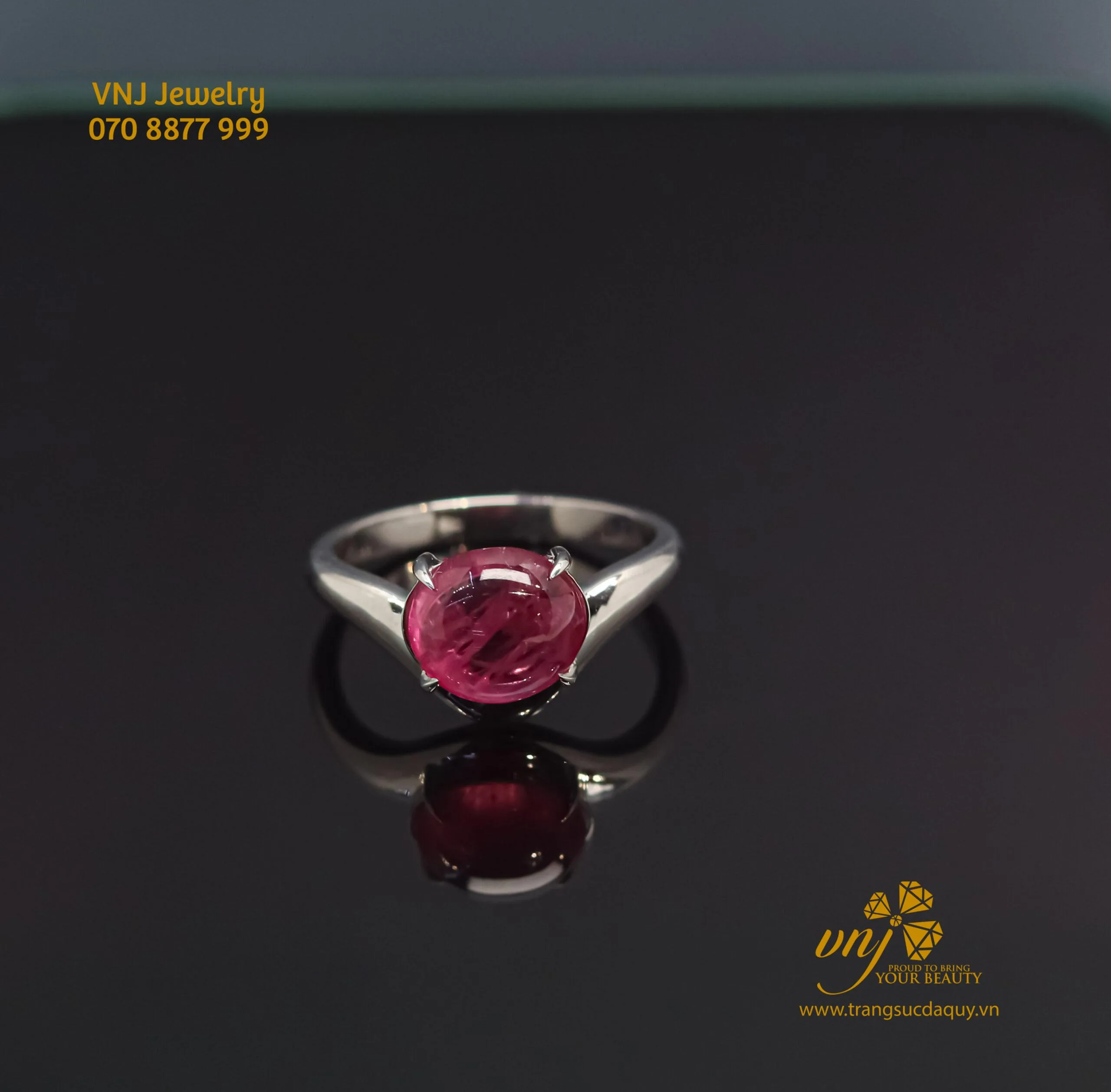 Những đá ruby thiên nhiên