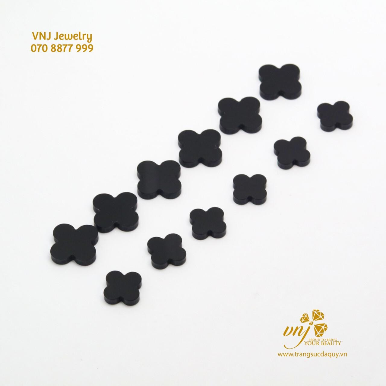 Charm Cỏ 4 Lá Đá Onyx Đen CDON1