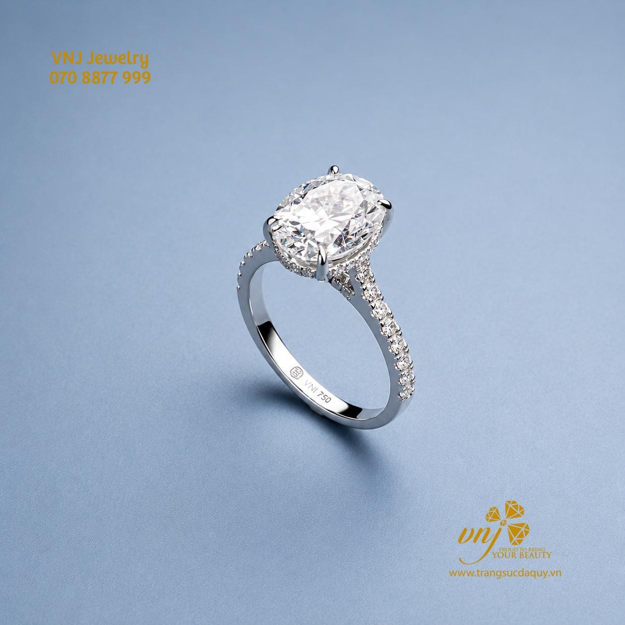 Nhẫn Pavé Moissanite Oval NWD50