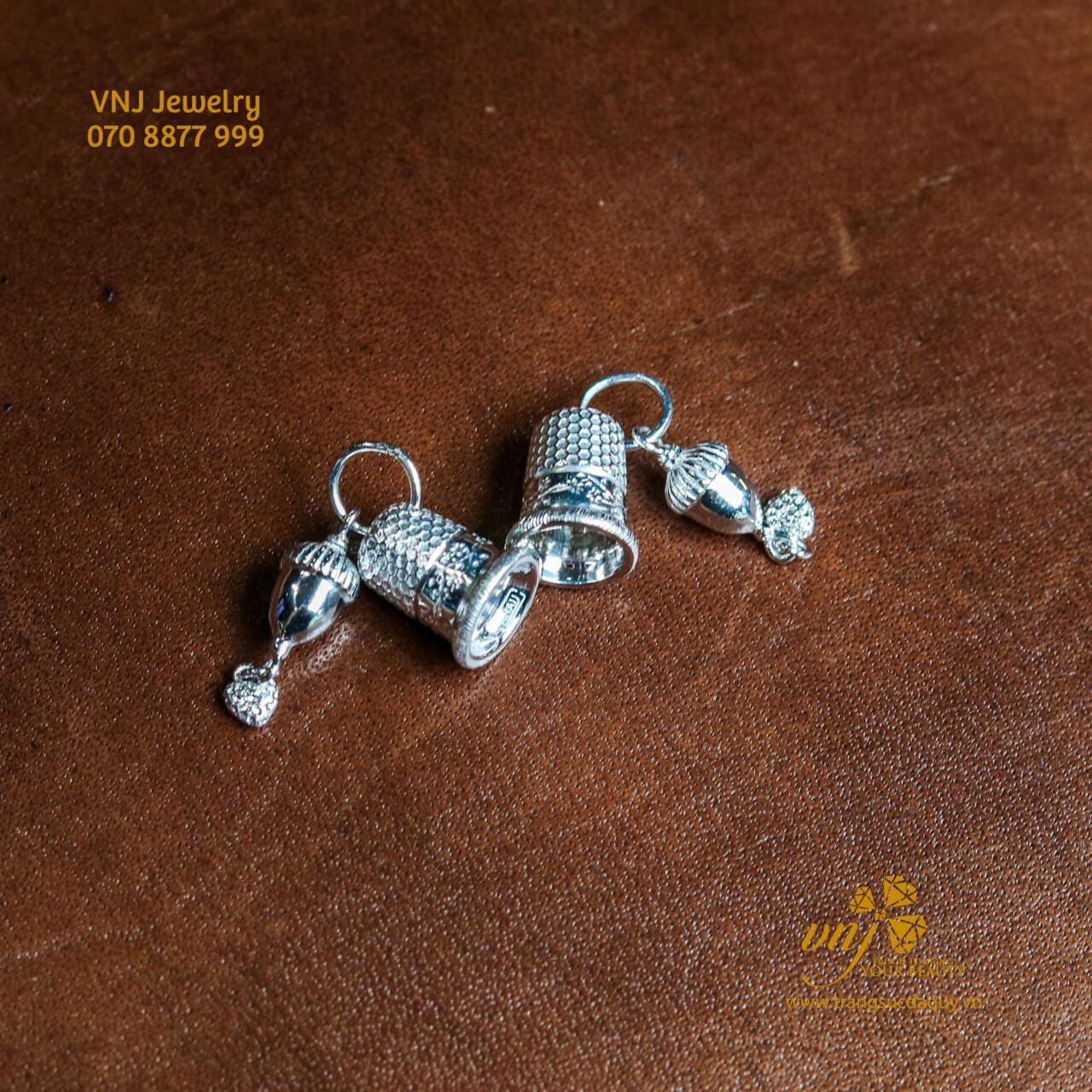 Charm Bạc Chuông May Mắn CT49